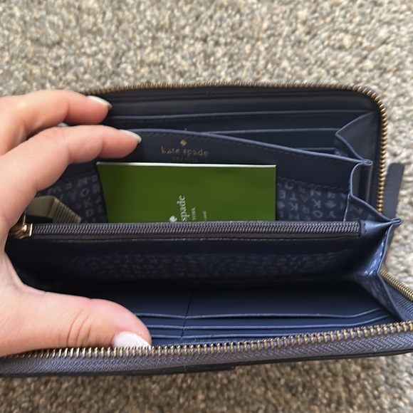 Kate Spade Wallet - Picture 6 of 8